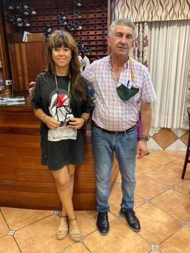 El runrún: Vanesa Martín y Mónica Carrillo, 'de chocos' por Mazagón