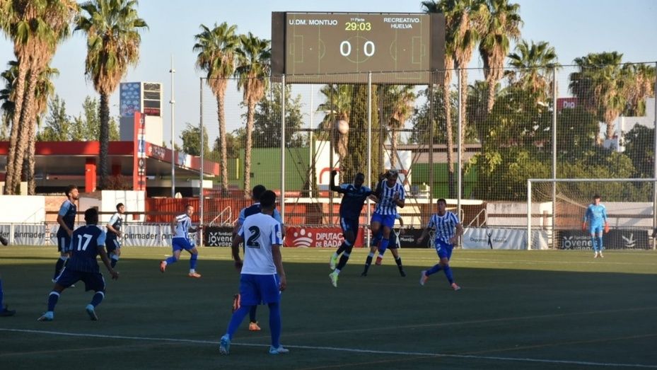 Un Recre con dos caras se lleva en la tanda de penaltis el Trofeo 'Villa de Montijo'