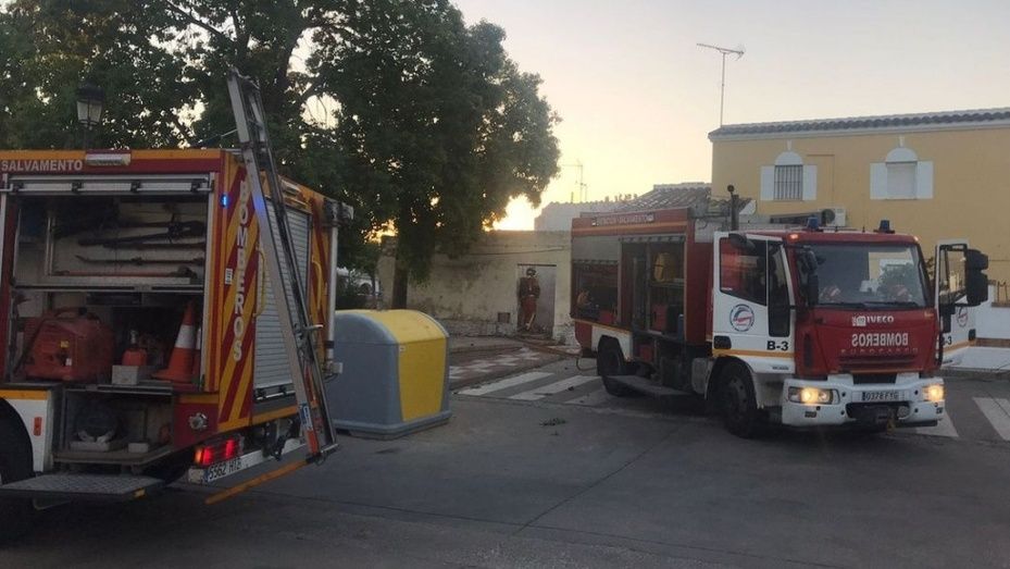 Sofocan el incendio de una vivienda con malas condiciones de habitabilidad