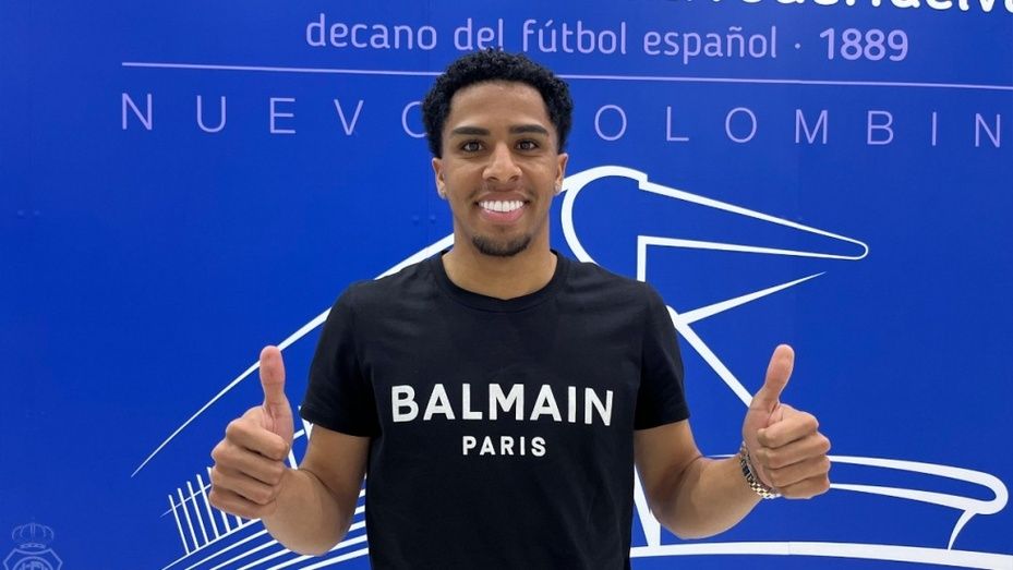 Caio Emerson, con pie y medio fuera del Recre