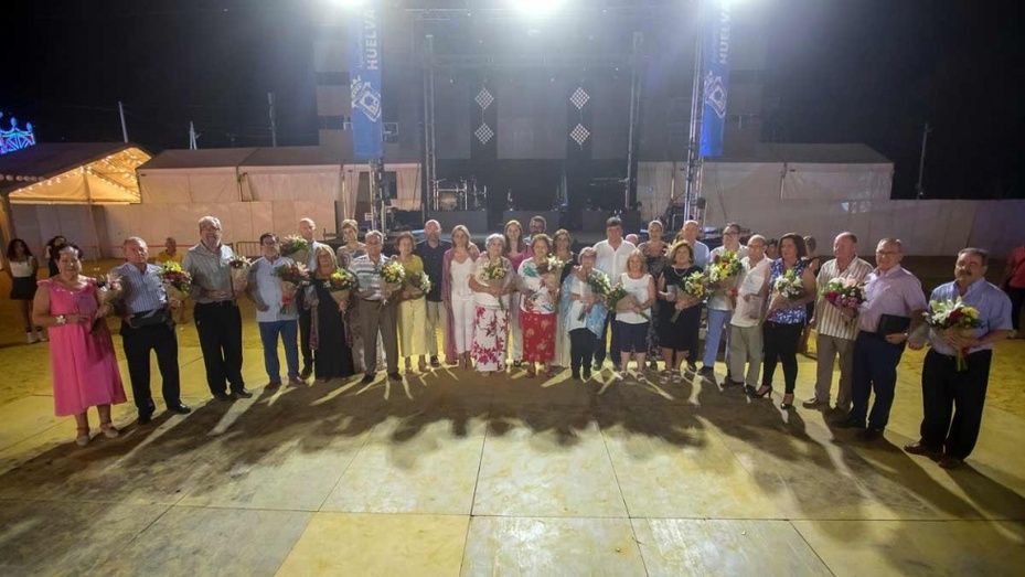 Huelva homenajea a sus mayores en las Colombinas