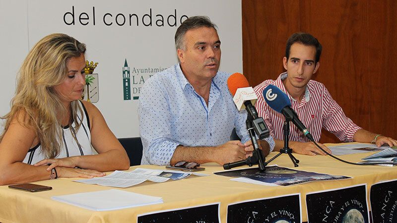 La cultura y el vino se funden en La Palma del Condado en una nueva edición de la Noche Blanca