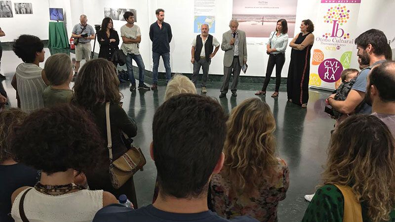 La exposición ‘9.671 kilómetros’ une Huelva y Argentina a través de la fotografía