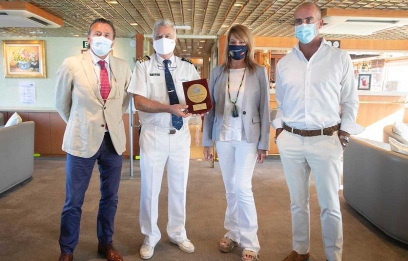 El Puerto recibe el primer crucero de España tras la pandemia