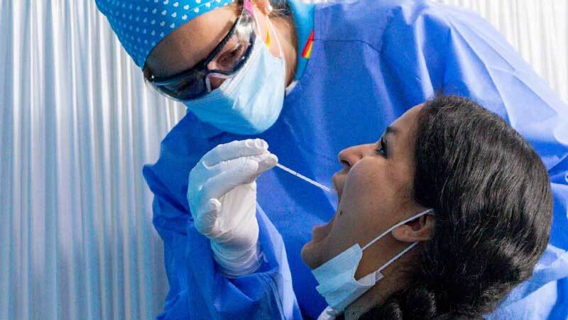 Dos nuevos hospitalizados, uno en UCI y 24 nuevos positivos en Huelva