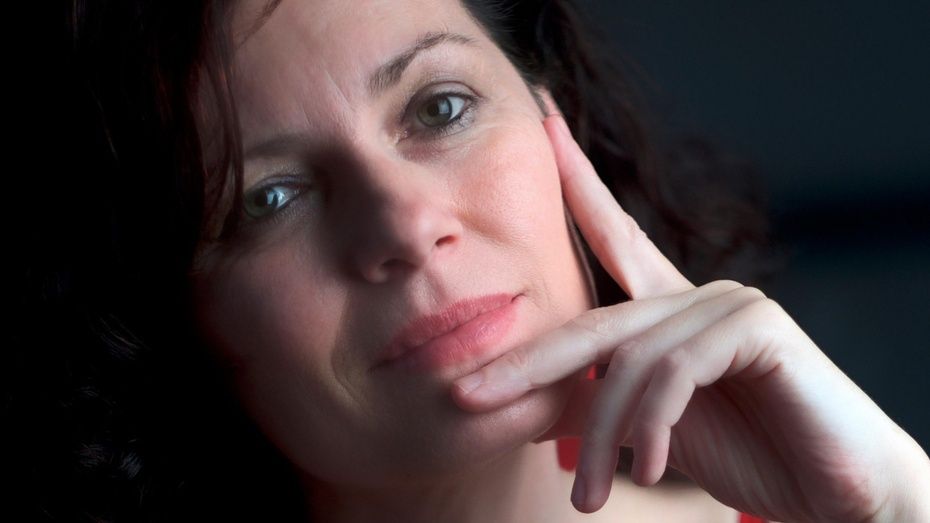 La valentía contra el cáncer de mama en el libro 'Completa' de Eva Rodríguez