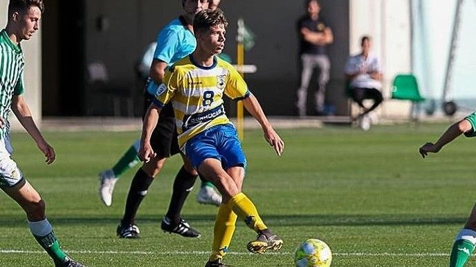 Joselito, perla onubense de 16 años formada en el Recre, ficha por el Hellas Verona italiano