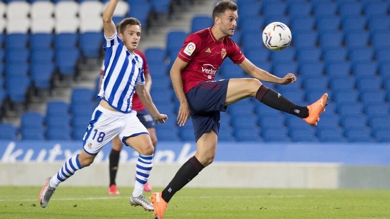 Juan Villar, traspasado por Osasuna tres años al Almería