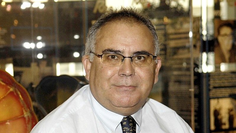 León Brázquez analizará ‘El metal de los muertos y su contexto’ en su centenario