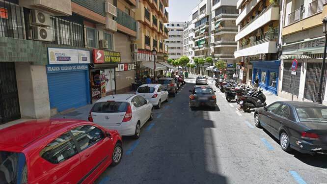 Detenido en el centro de la capital un individuo que pretendía pagar con tarjetas recién robadas