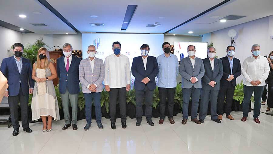 Una delegación onubense viaja a Santo Domingo para presentar el congreso gastronómico 'Binómico'
