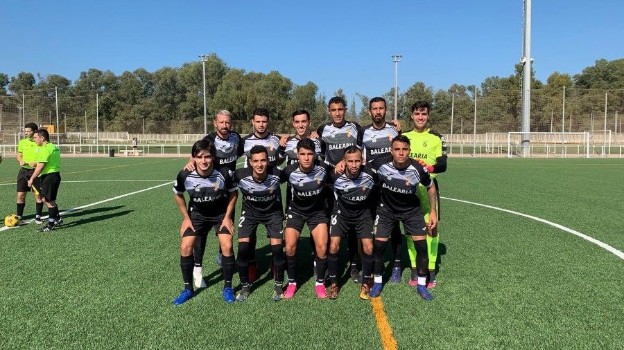 Fútbol: el Conil CF busca su primera victoria lejos de casa