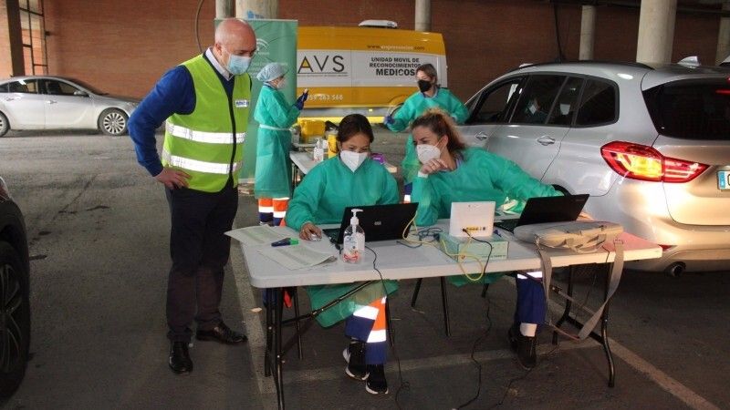 Huelva sale del riesgo extremo varias semanas después aunque siendo la provincia andaluza con la tasa más alta