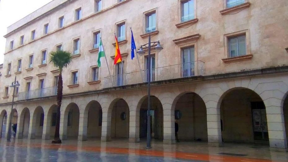Convocada una concentración para exigir a la Junta la construcción del materno infantil