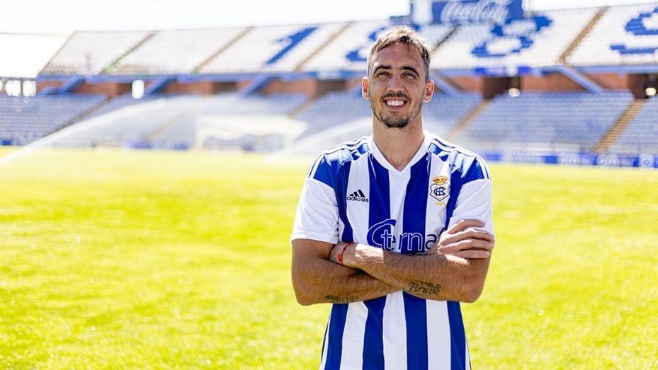 Brian Triviño, que le hizo tres tantos al Recre la pasada campaña, y Pablo Caballero, los estiletes del derbi