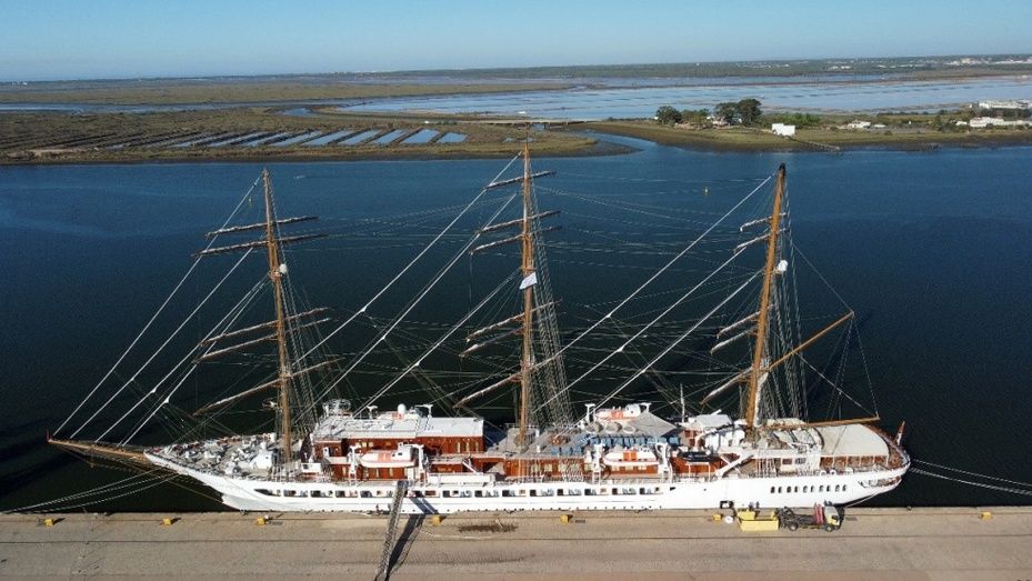 El Muelle de Levante recibe al espectacular Sea Cloud Spirit en su escala de Lisboa hacia Portugal