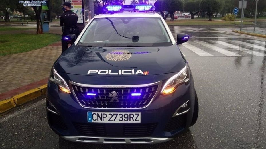 Continúa en estado grave en la UCI el joven herido en la cabeza durante una pelea en la calle Bachiller de Huelva
