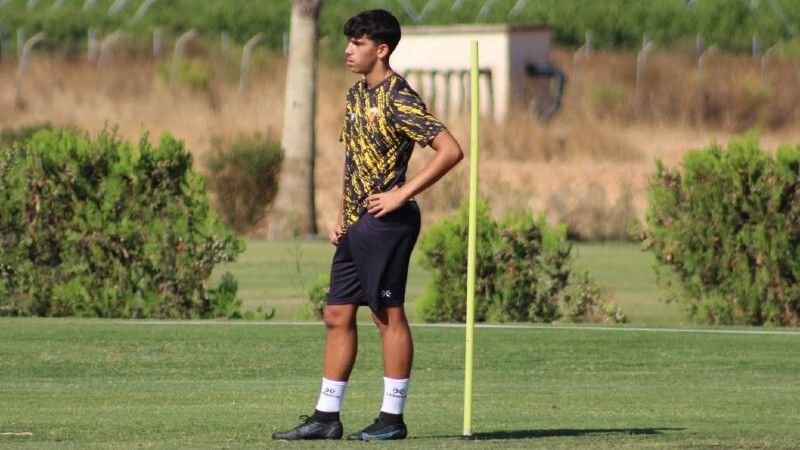 El aurinegro Pola regresa de Valladolid al mes de marcharse y se va cedido al Ayamonte