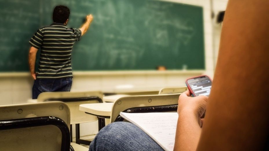 Una academia de idiomas de Isla Cristina busca un profesor de ingles-español