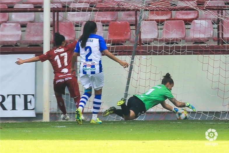 El Sporting no sale del bucle en Logroño (3-0)