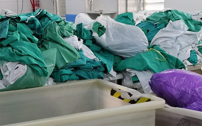 El hospital reconoce la avería y encarga a una empresa externa el lavado puntual de la ropa