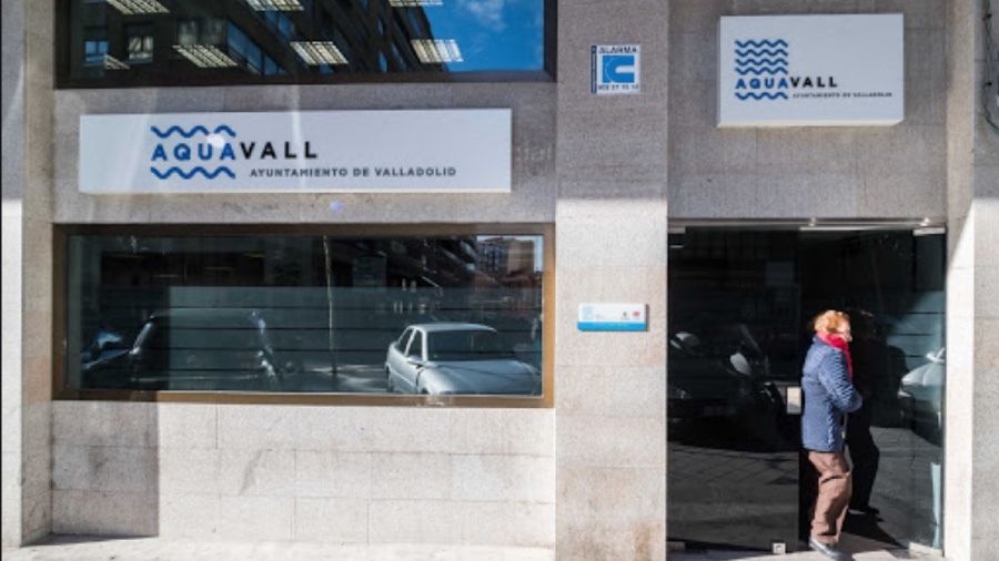 Aquavall anuncia beneficios aunque sigue sin realizar las inversiones comprometidas tras 8 meses con una veintena de fugas de agua en la ciudad