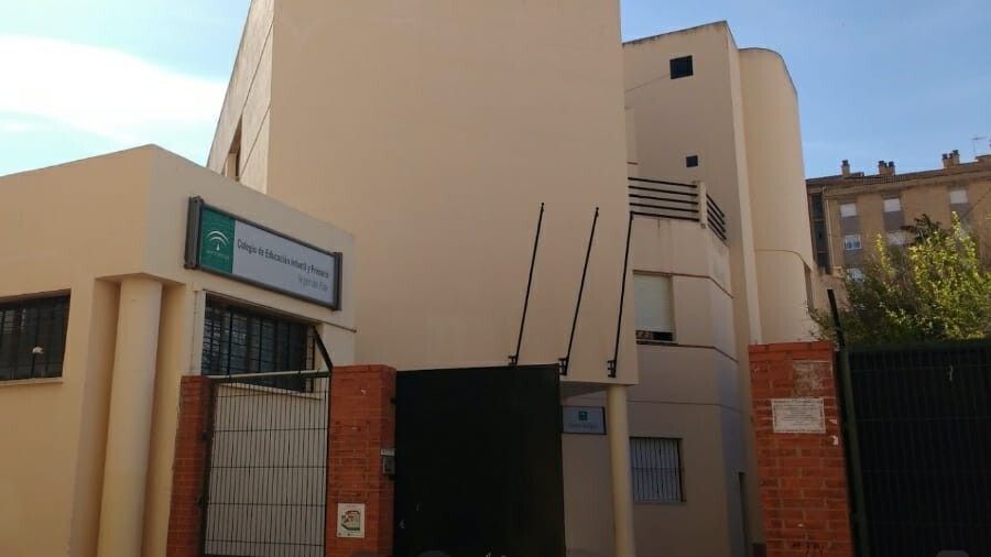 El CEIP Virgen del Pilar no tiene servicio de comedor escolar y deja a 14 trabajadoras en el paro