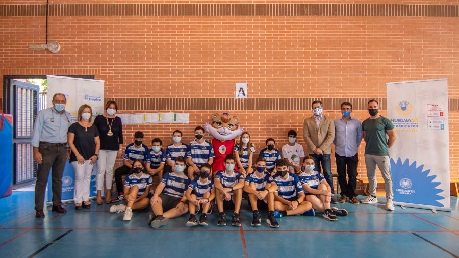 La Junta participa en la promoción del Mundial de Bádminton en los centros educativos onubenses