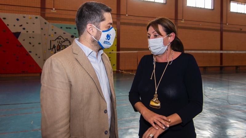 La Junta participa en la promoción del Mundial de Bádminton en los centros educativos onubenses