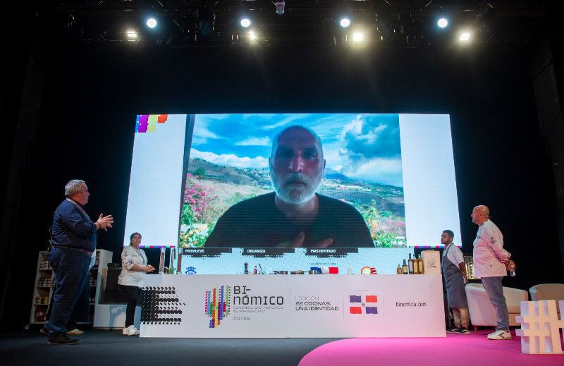 El chef José Andrés pide “más respeto por los inmigrantes, porque sin ellos no habría gente que trabajara en el campo'