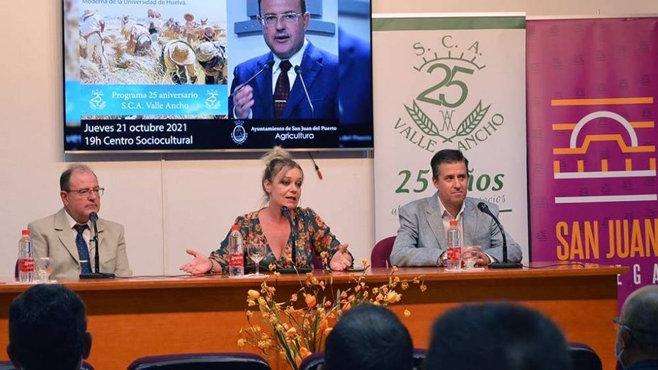 Arranca en San Juan el ciclo de conferencias de 'Valle Ancho' con una ponencia del profesor David González Cruz