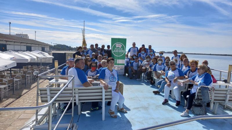 La Asociación de Jugadores de Azar en Rehabilitación celebra el Día Sin Juegos con un paseo en catamarán