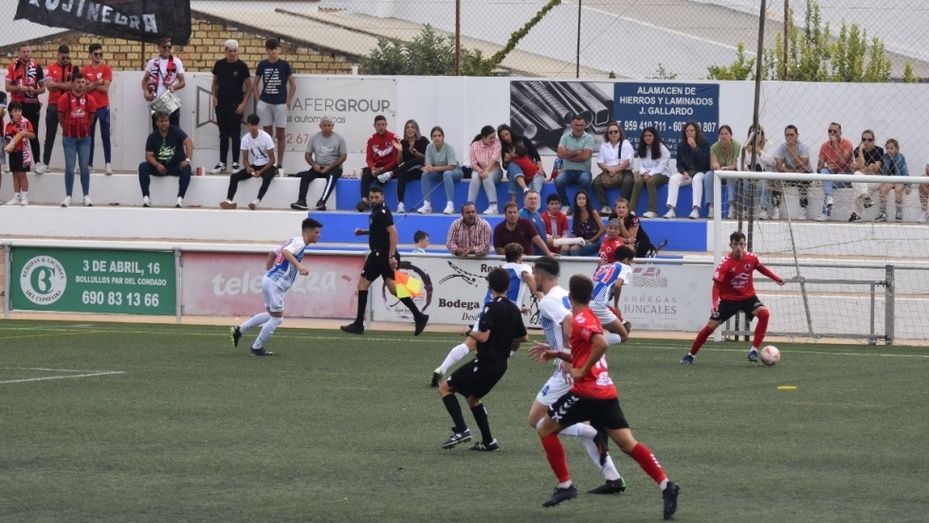 El Bollullos se lleva el derbi ante el Cartaya y el Ayamonte encaja una derrota