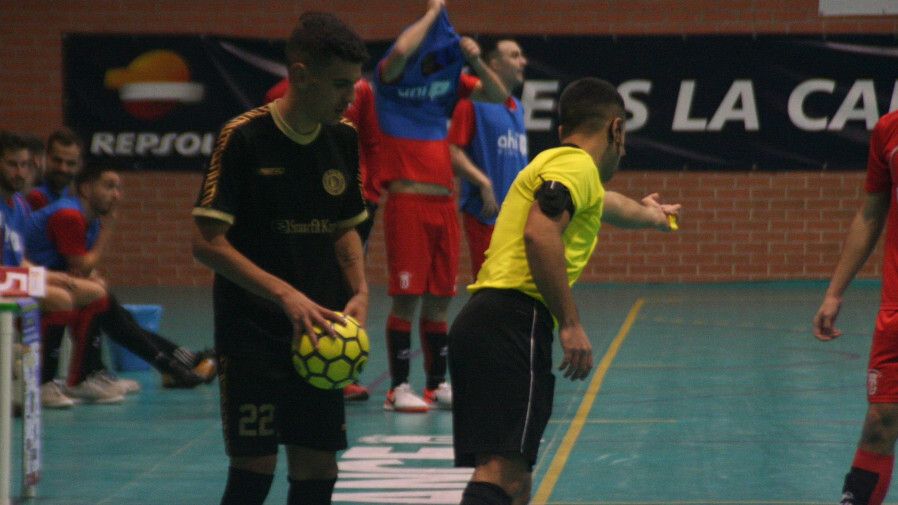 El Villalba golea y salen goleados La Palma y San Juan