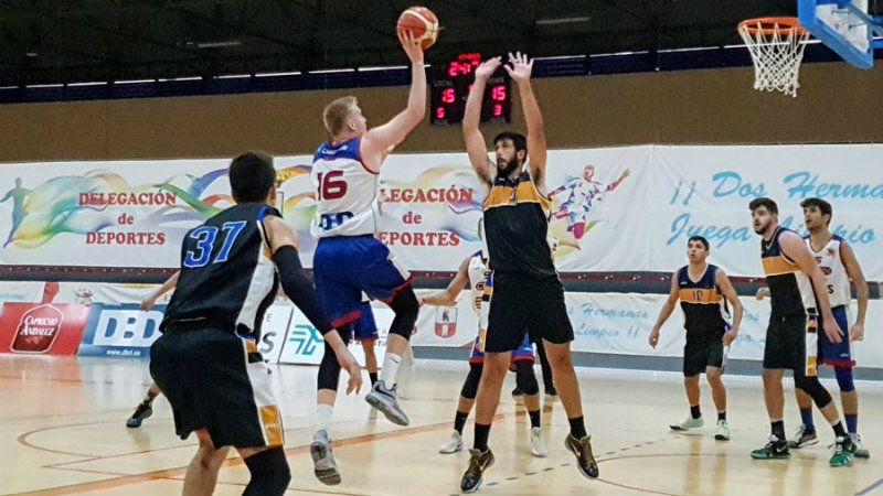El Huelva tumba al líder Dos Hermanas y logra su primer triunfo a domicilio (64-68)