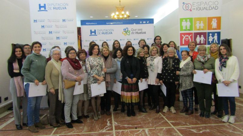 La Diputación entrega las subvenciones de Igualdad 2019 a veinte entidades provinciales