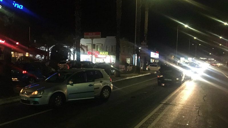 Dos heridos tras una colisión en la Avenida de Andalucía de Lepe