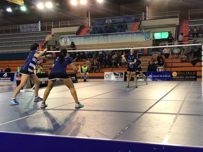 El IES La Orden sufre para mantener su condición de líder invicto (4-3)
