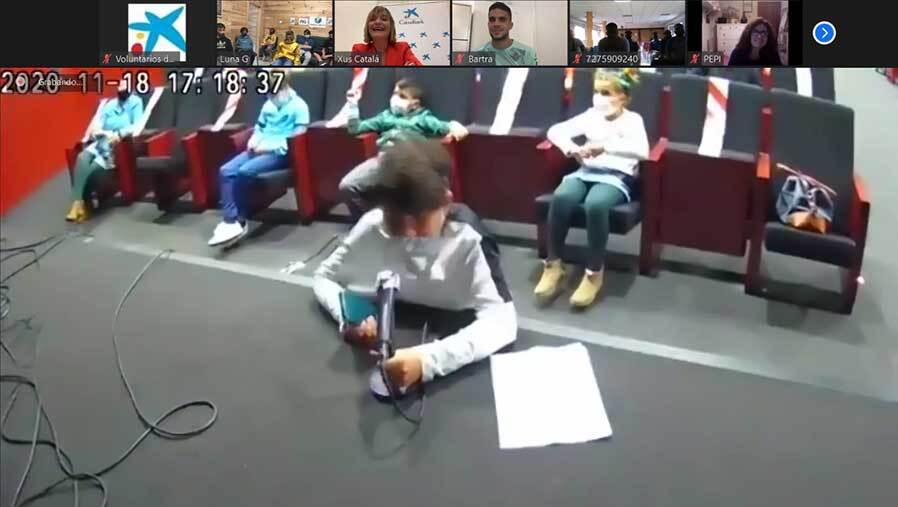 Monchi y Bartra participan en un encuentro virtual con niños isleños