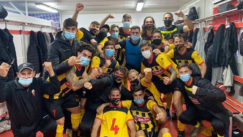 El San Roque toma Sevilla y se aúpa al liderato (1-2)