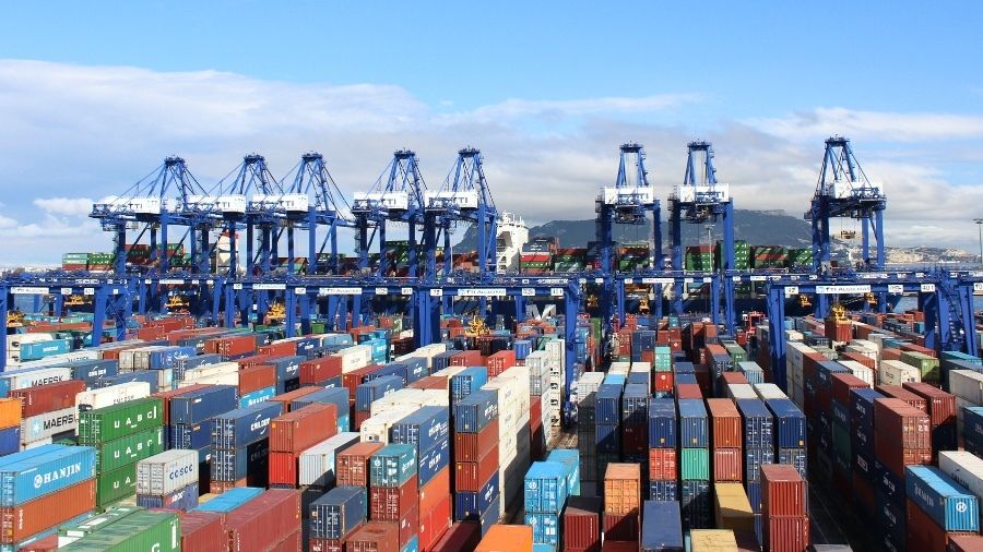 Huelva, segunda provincia andaluza más exportadora, cae un 25,6%