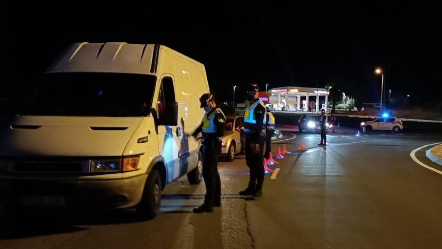 46 denuncias en Cartaya por saltarse el toque de queda, botellones y no llevar mascarilla