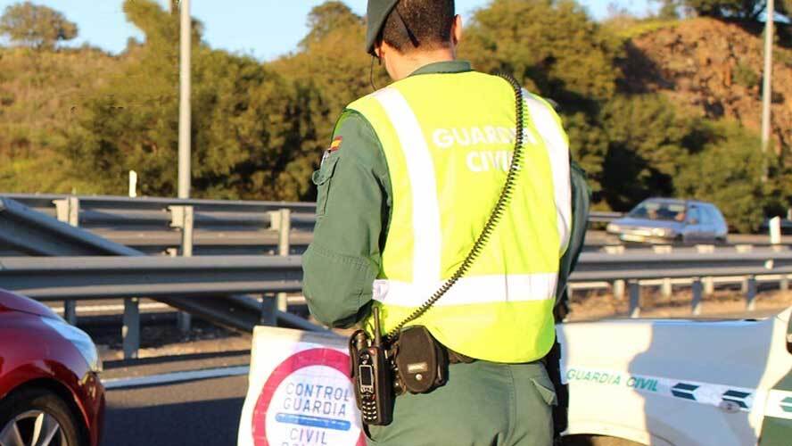 La Guardia Civil realiza 190 controles diarios para vigilar la movilidad entre municipios