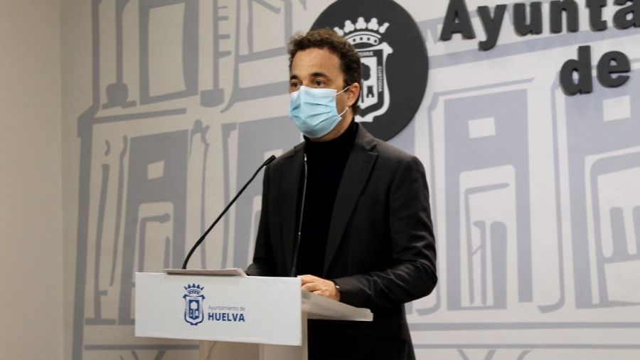 El Ayuntamiento alumbrará 120 calles y trabaja en una alternativa para que los niños se encuentren con los Reyes Magos