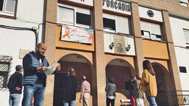 Convocan para este domingo en la capital una caravana de protesta contra la Ley Celaá