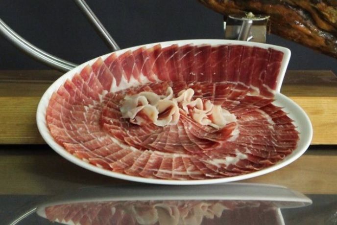 Las claves para distinguir un jamón ibérico con sello onubense