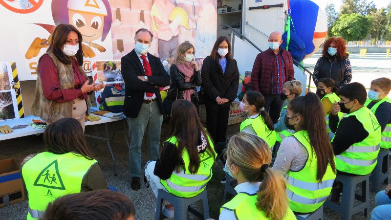 Diez colegios onubenses participan en una campaña escolar de prevención frente al Covid