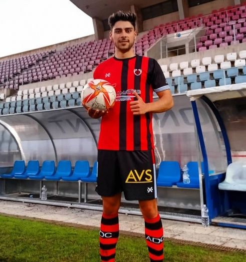 El Cartaya firma un partido de héroes (2-0)