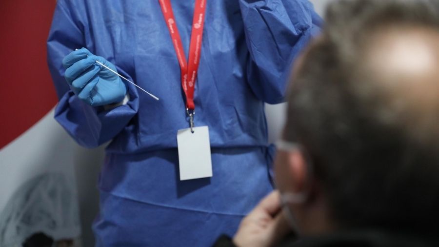Andalucía rebasa la tasa 100 de incidencia y Huelva suma 44 contagios