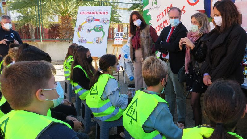Diez colegios onubenses participan en una campaña escolar de prevención frente al Covid